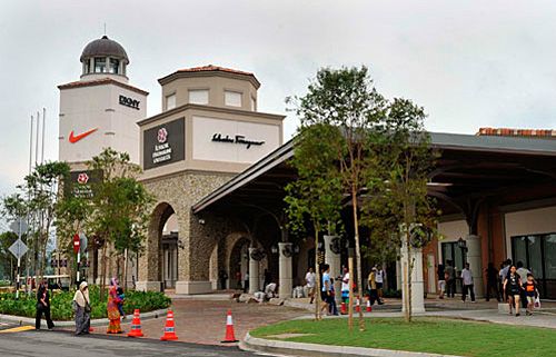 johor-premium-factory-outlets.jpg