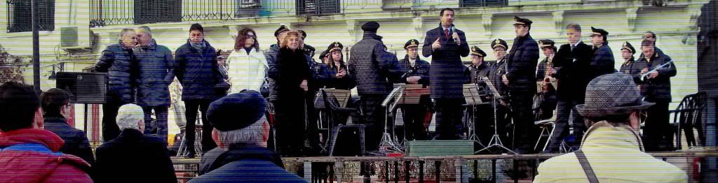 Capodanno 2013 - piazza della Repubblica - Alesio Valente e giunta al completo