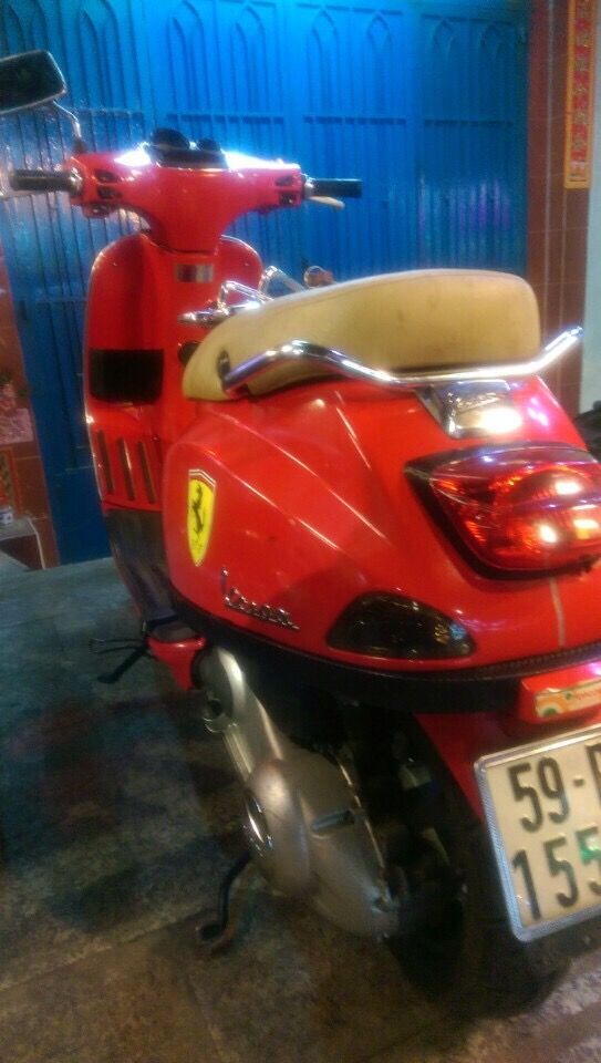 vespa s màu đỏ - 2