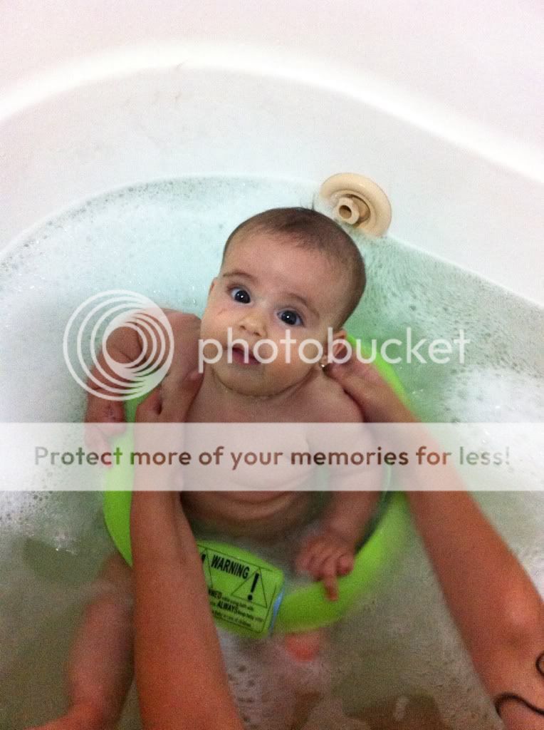 What bath tub do you use for your July baby? - Page 3 ...